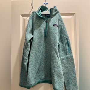 Patagonia pull-over sweater
